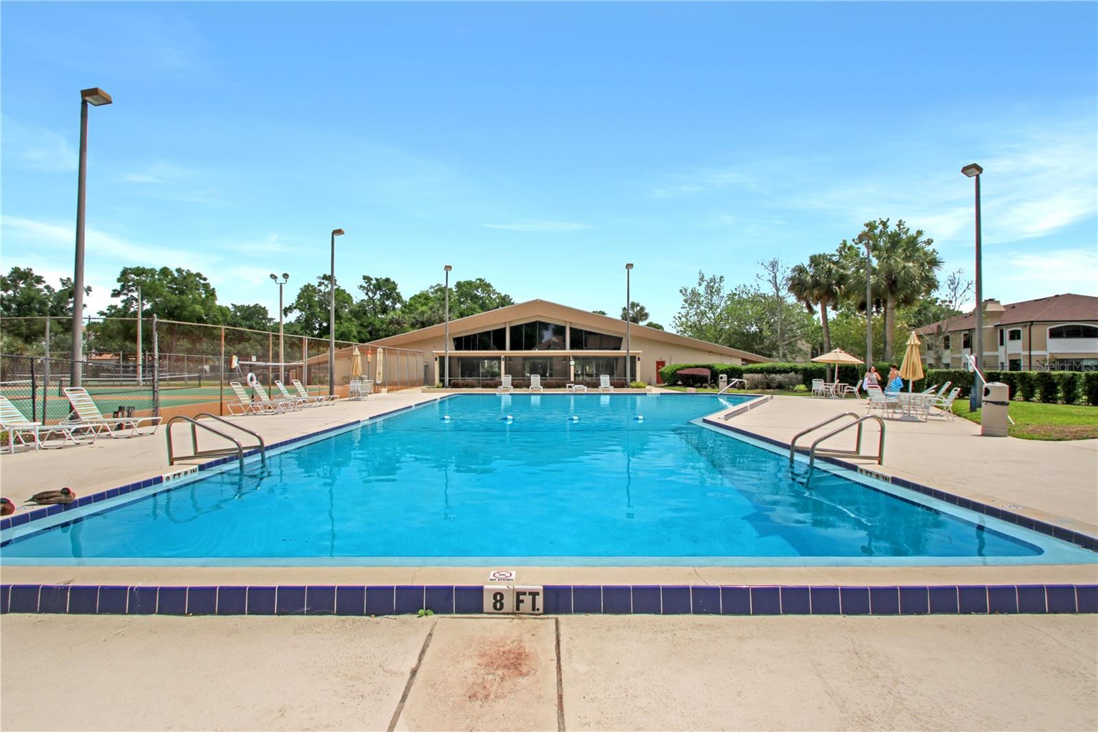 Image 8 of 32 For 2960 Semoran Boulevard 1503