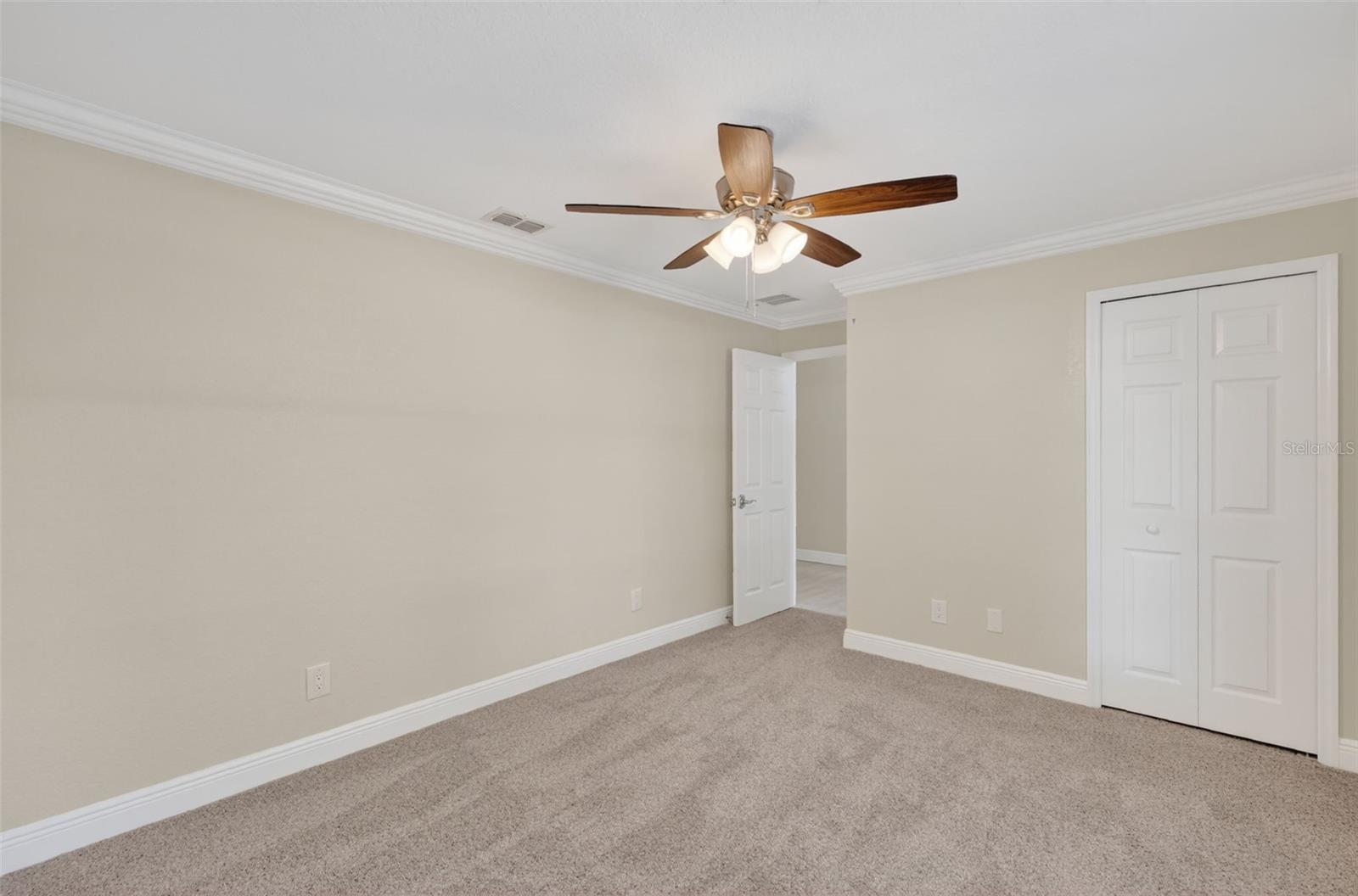 Image 18 of 24 For 2294 Knollwood Drive