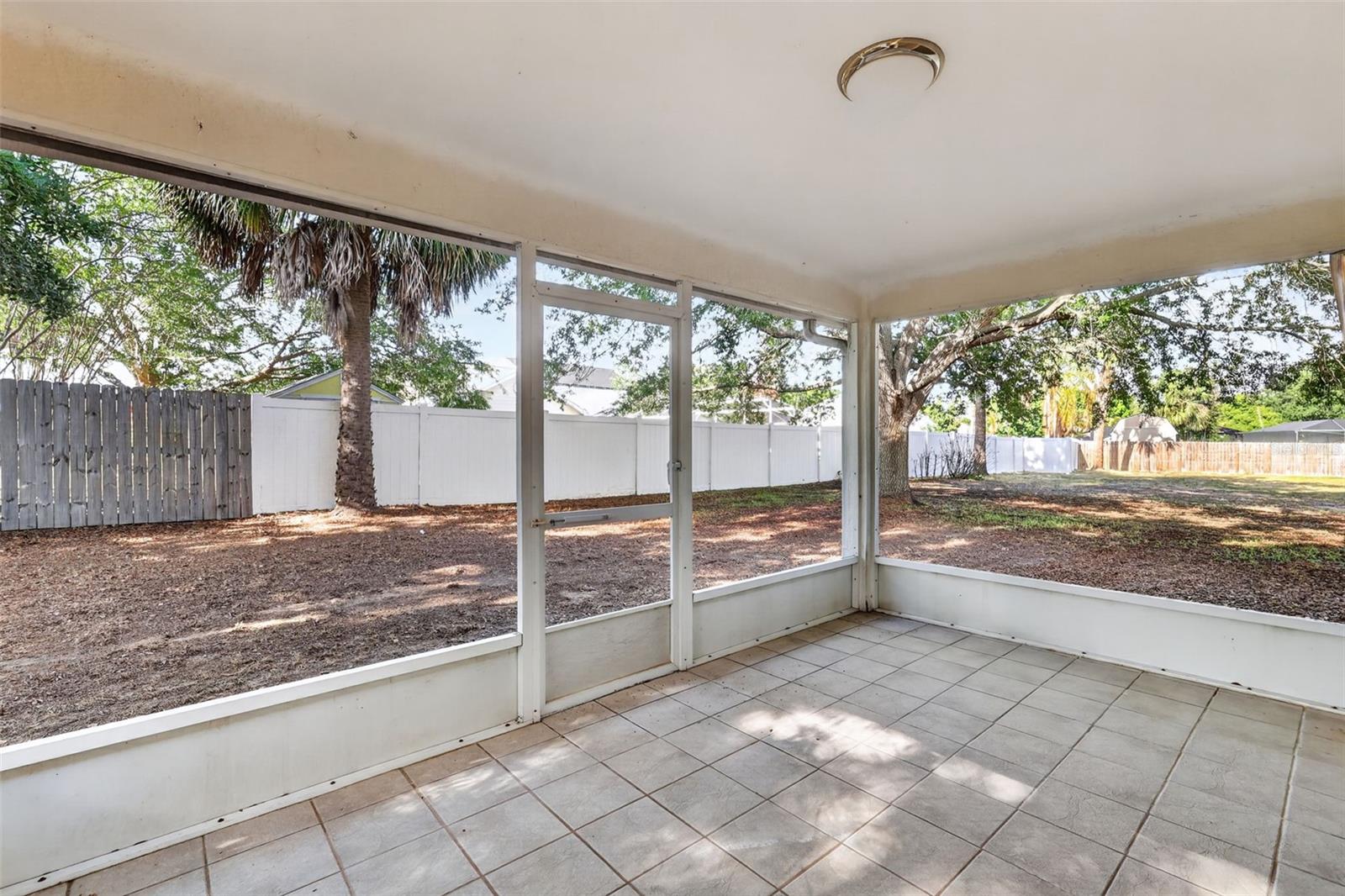 Image 21 of 24 For 2294 Knollwood Drive