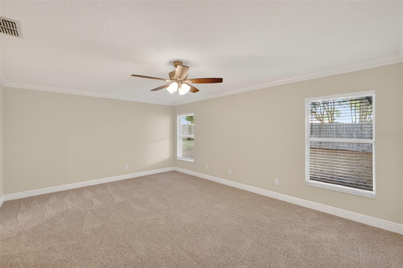 Image 6 of 24 For 2294 Knollwood Drive