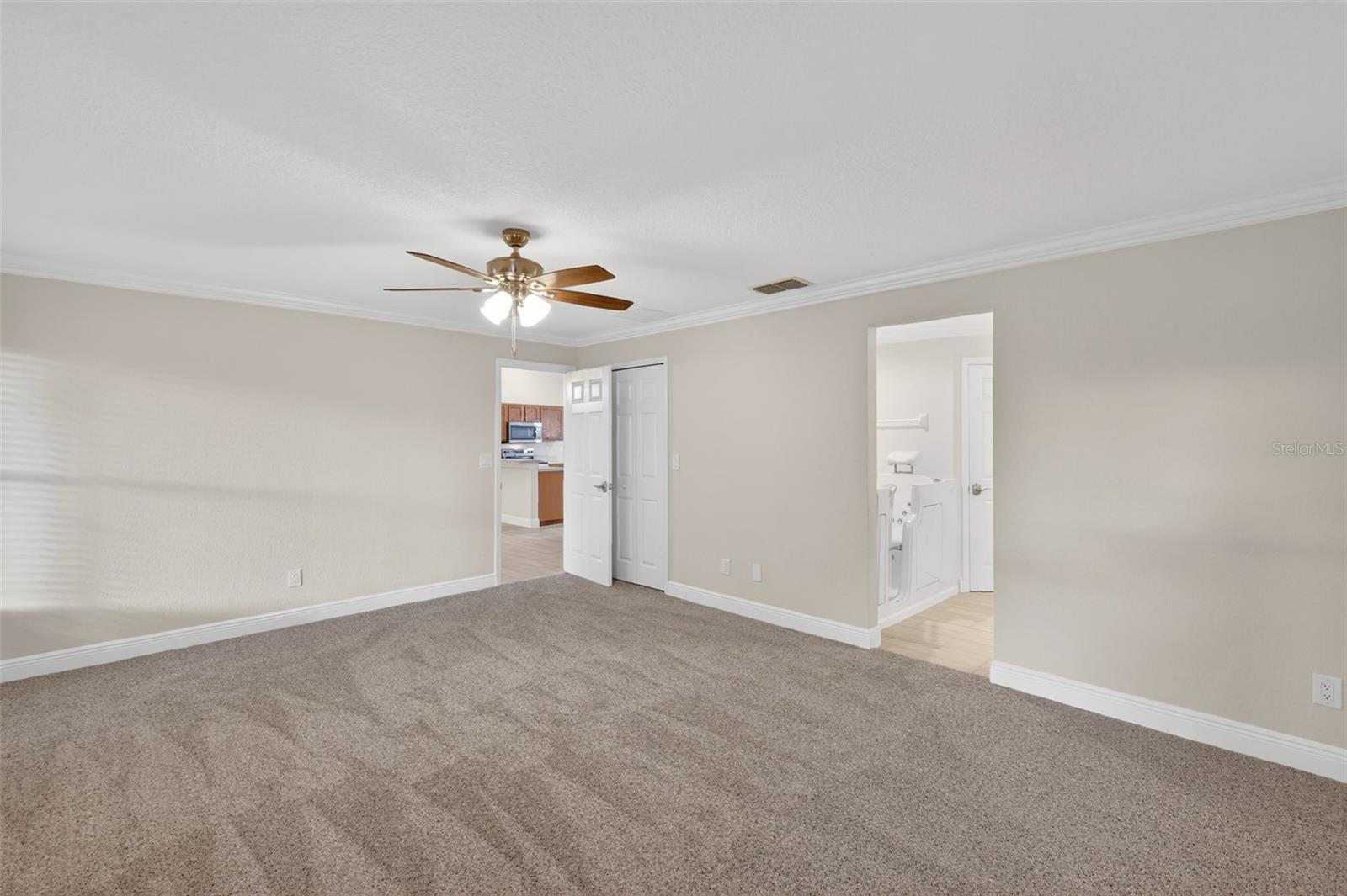 Image 7 of 24 For 2294 Knollwood Drive