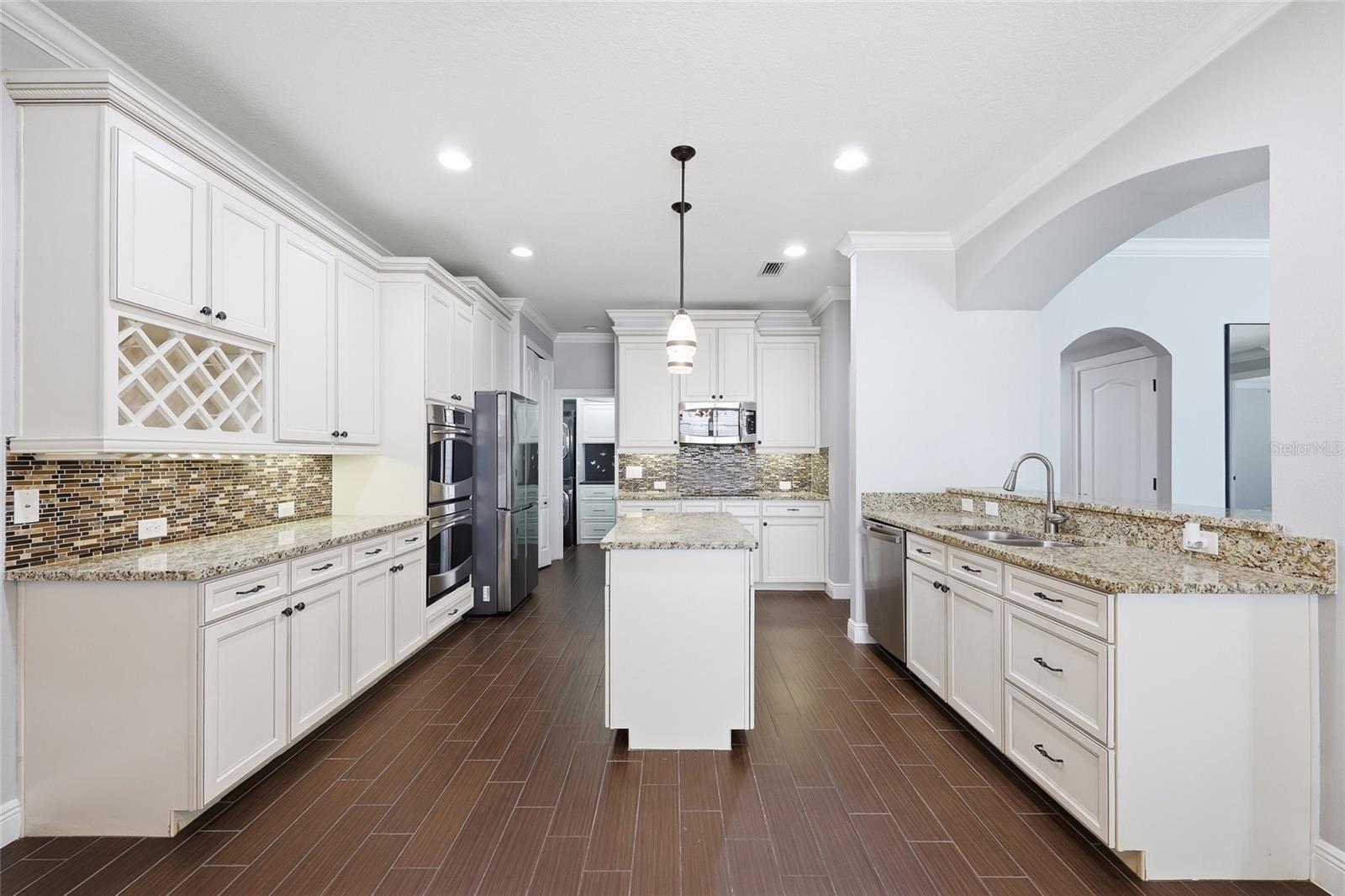 Image 14 of 55 For 10319 Lavande Drive