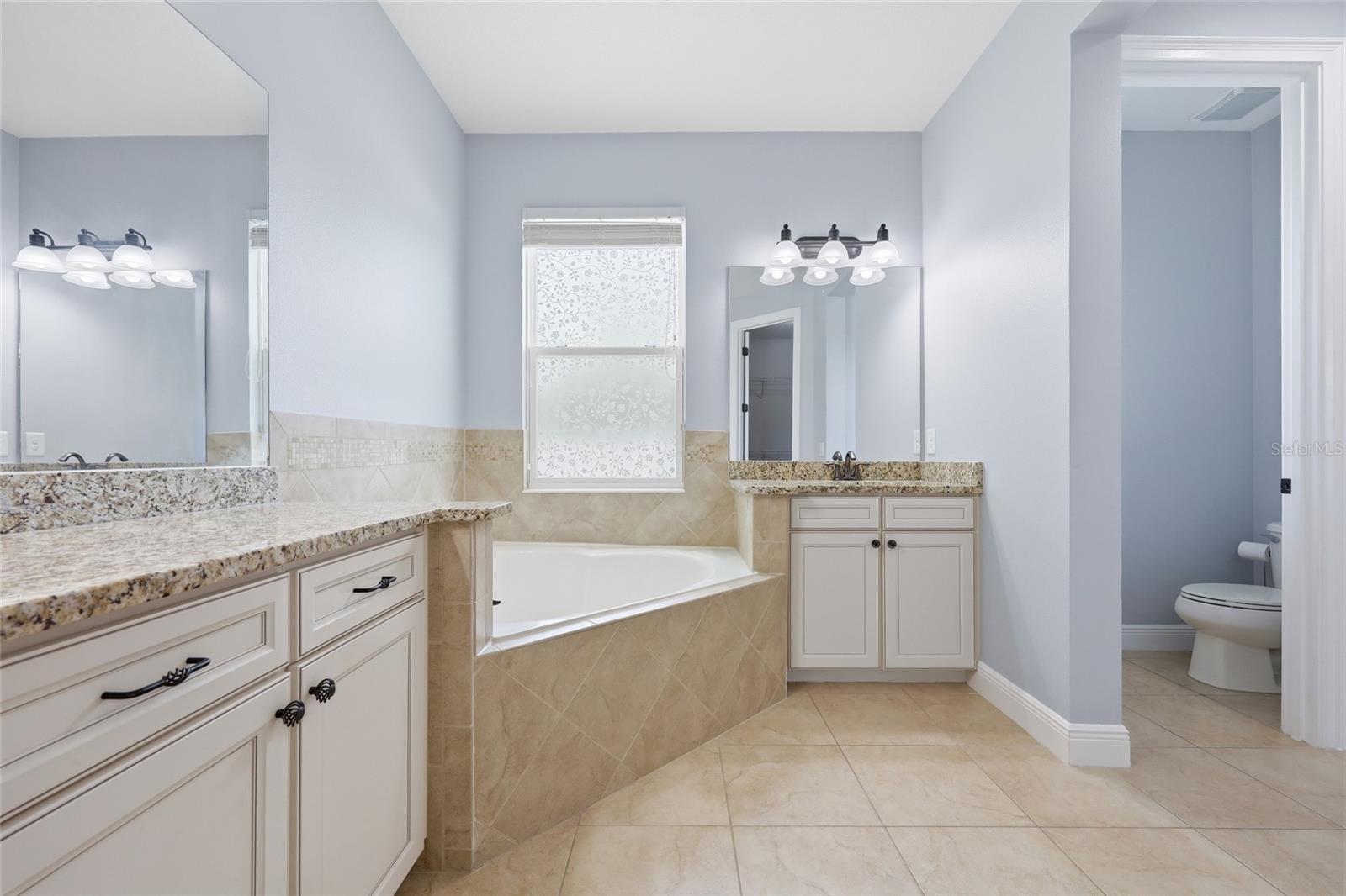 Image 22 of 55 For 10319 Lavande Drive
