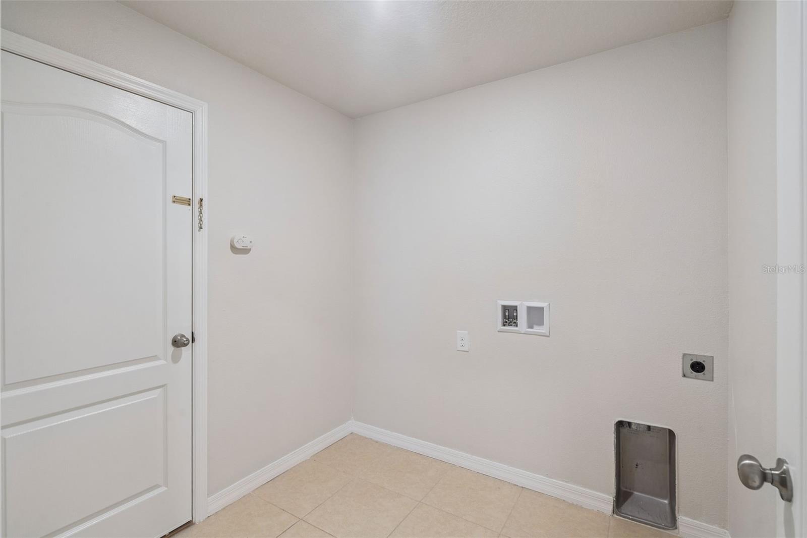 Image 14 of 28 For 2414 Caspian Drive