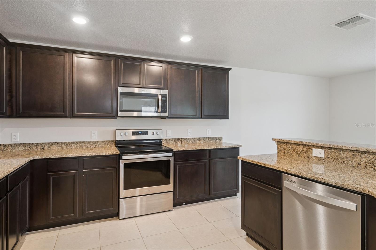 Image 7 of 28 For 2414 Caspian Drive