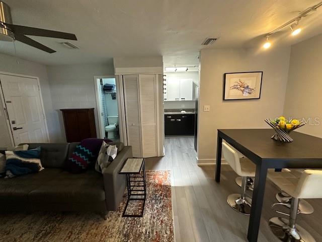 Image 3 of 21 For 1802 Lucerne Terrace