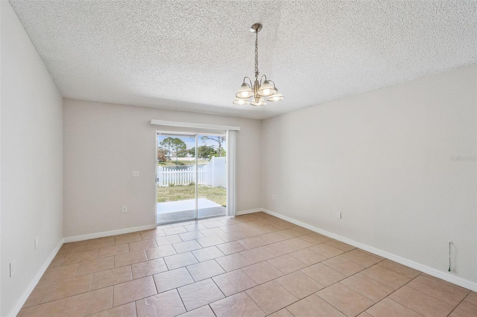 Image 10 of 32 For 560 Brown Bear Way