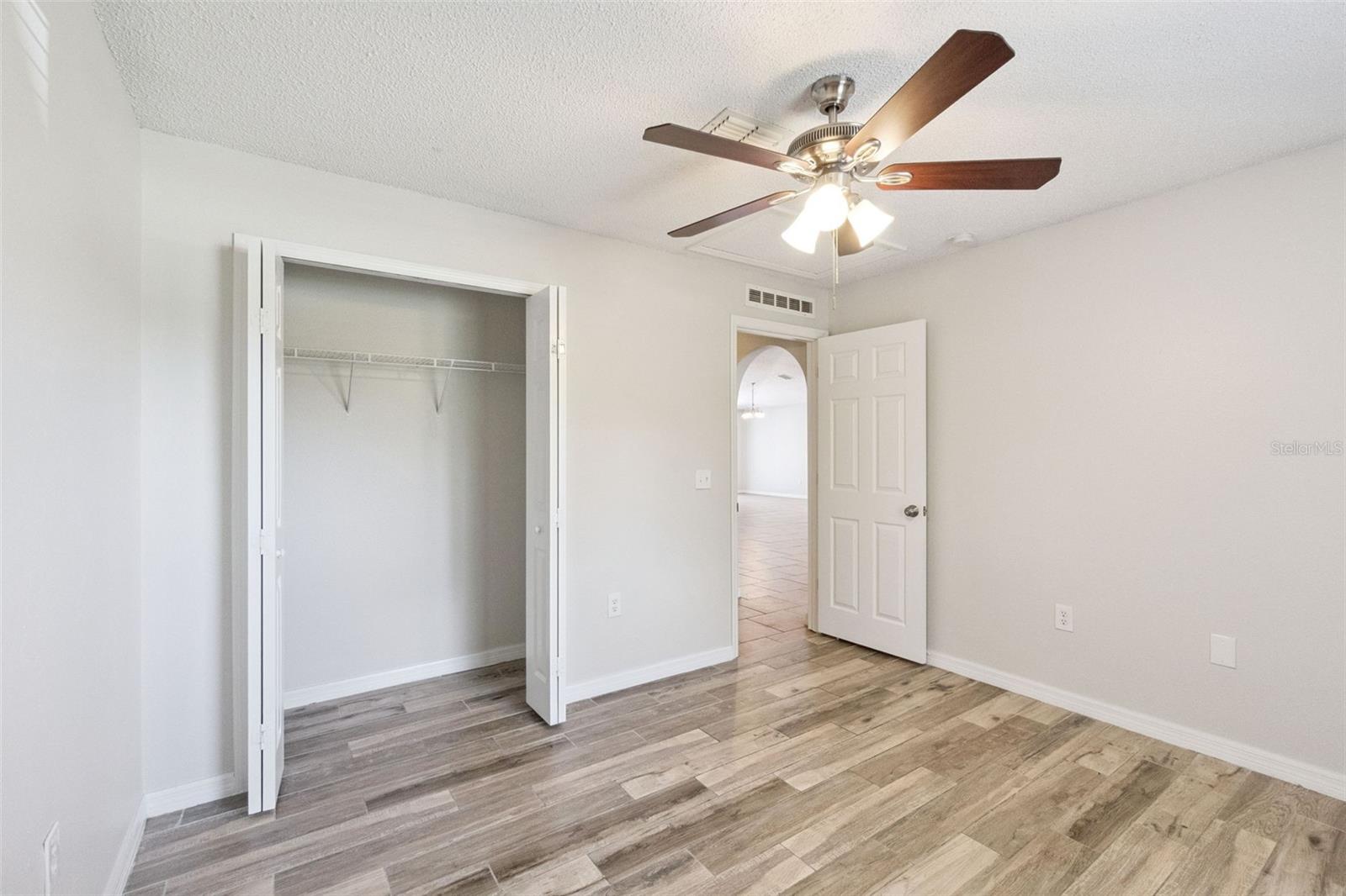 Image 12 of 32 For 560 Brown Bear Way