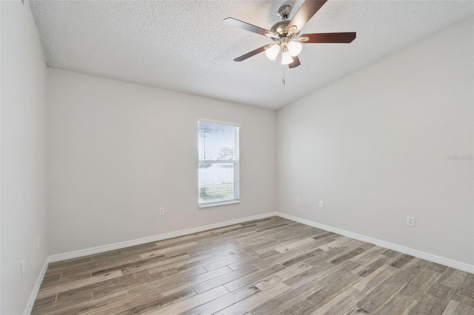 Image 16 of 32 For 560 Brown Bear Way