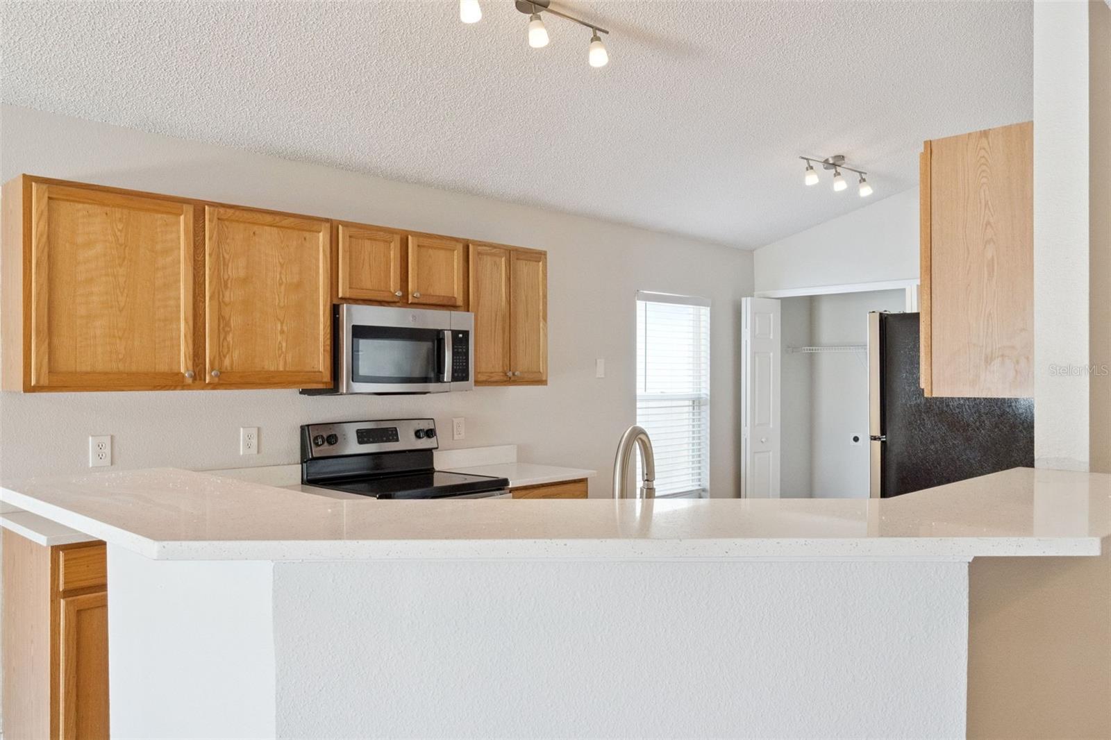 Image 7 of 32 For 560 Brown Bear Way