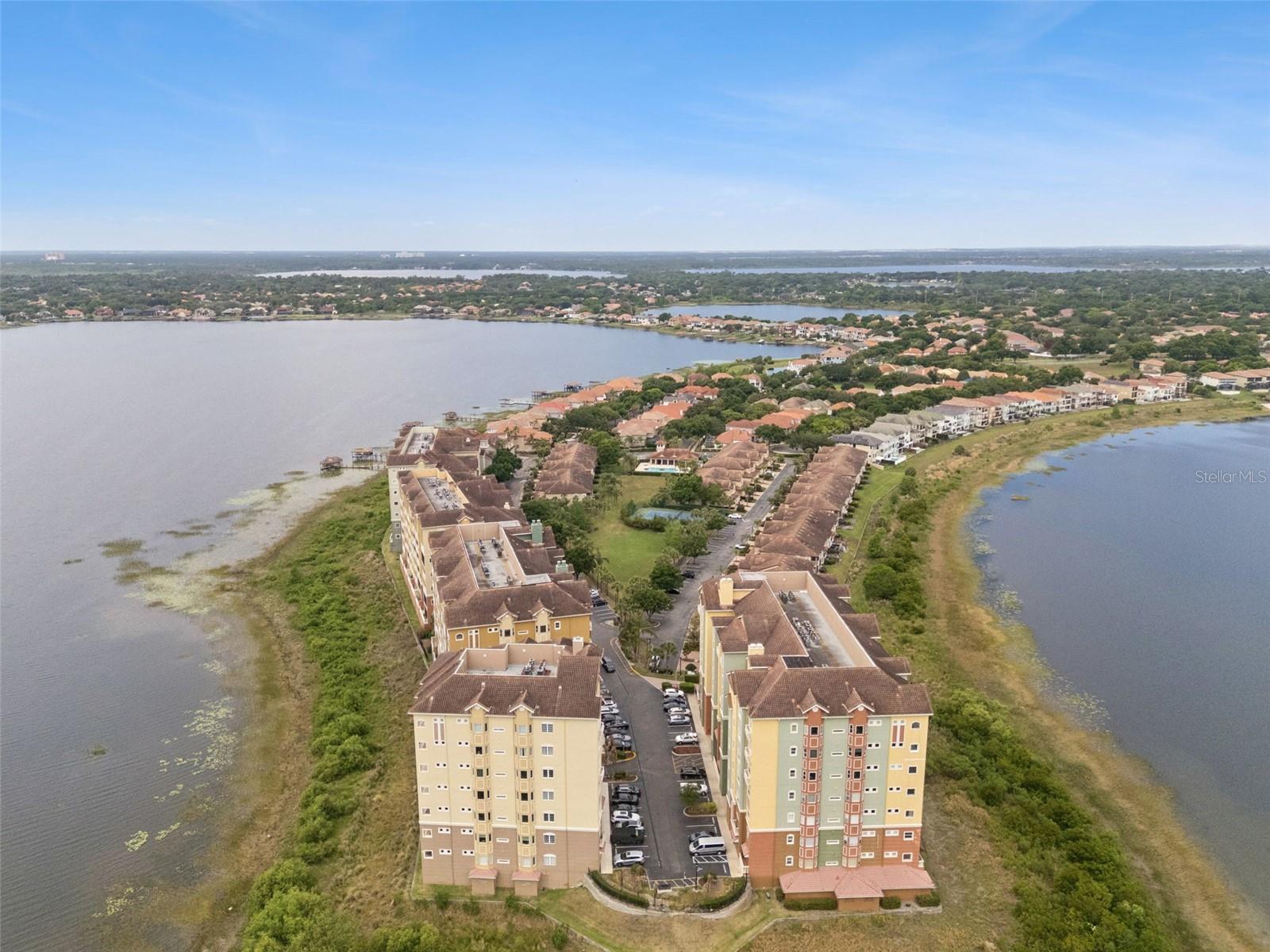 Listing photo id 44 for 8743 The Esplanade  34