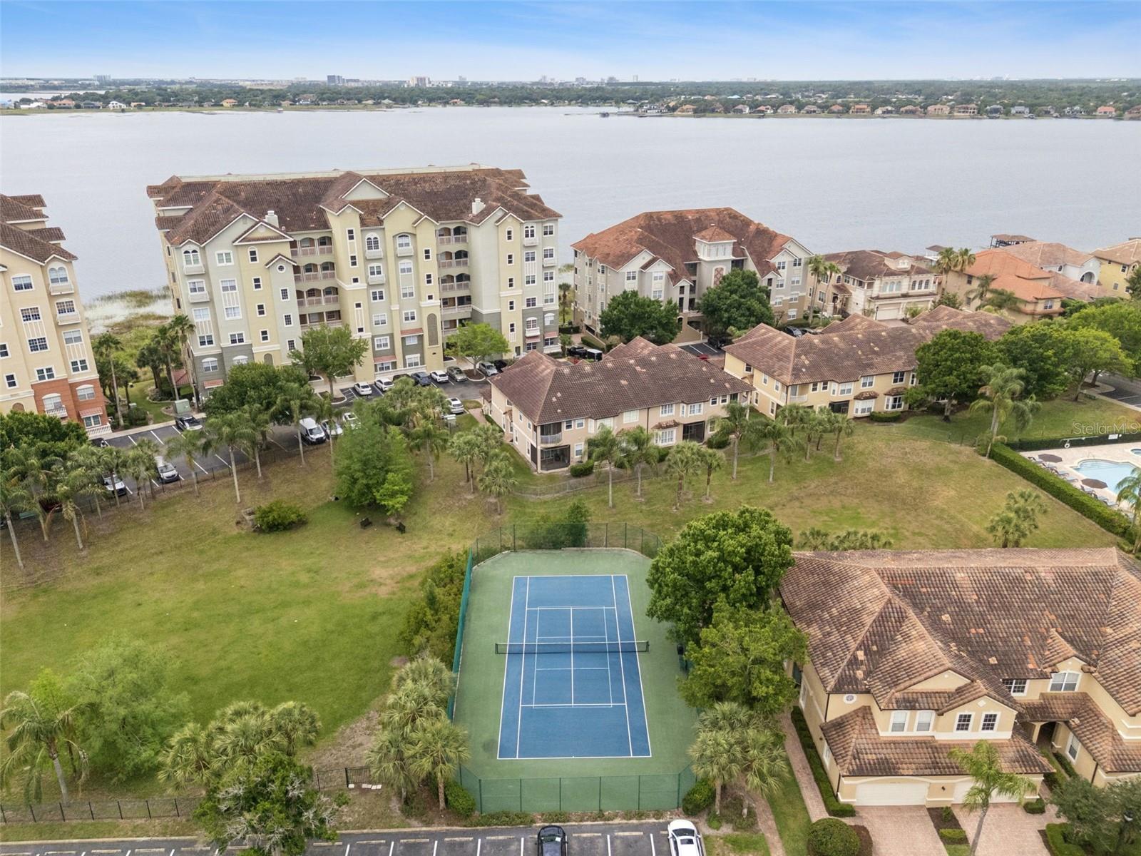 Listing photo id 47 for 8743 The Esplanade  34