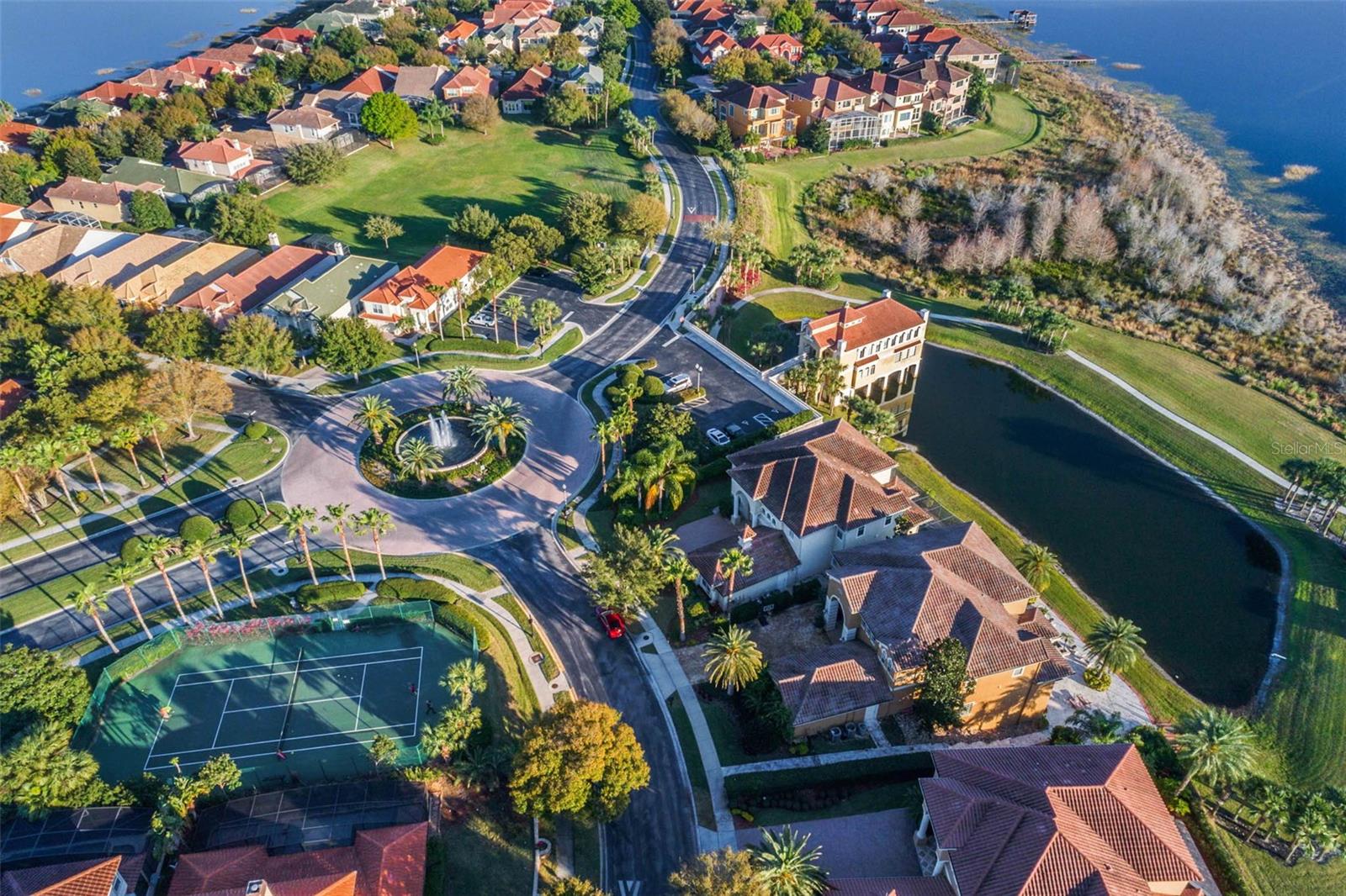 Listing photo id 57 for 8743 The Esplanade  34