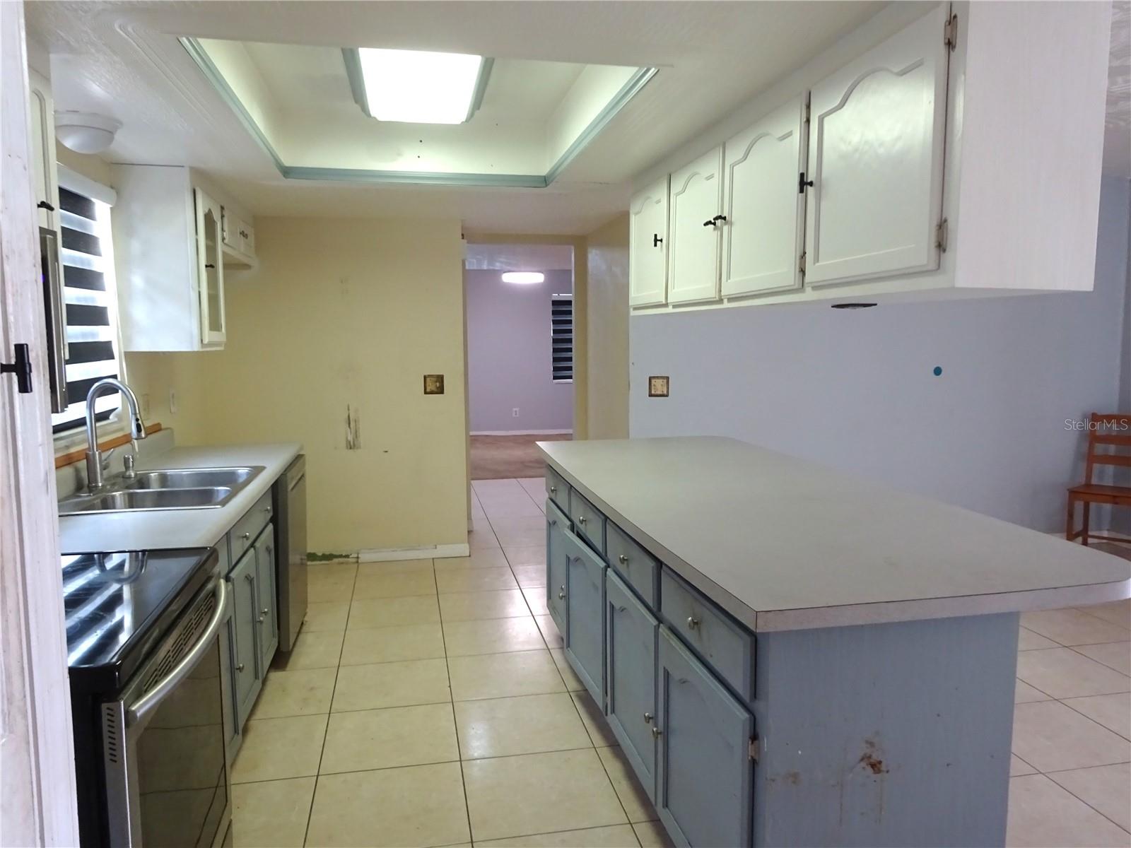 Image 2 of 5 For 1556 Heather Way