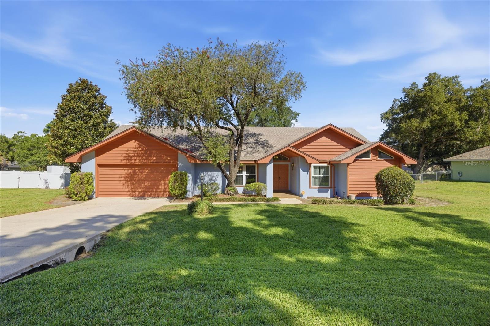 Listing photo id 0 for 4263 Stafford Drive