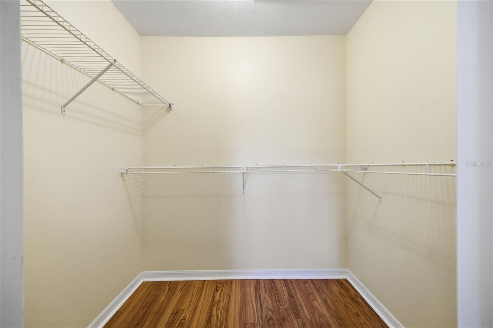 Listing photo id 29 for 4263 Stafford Drive