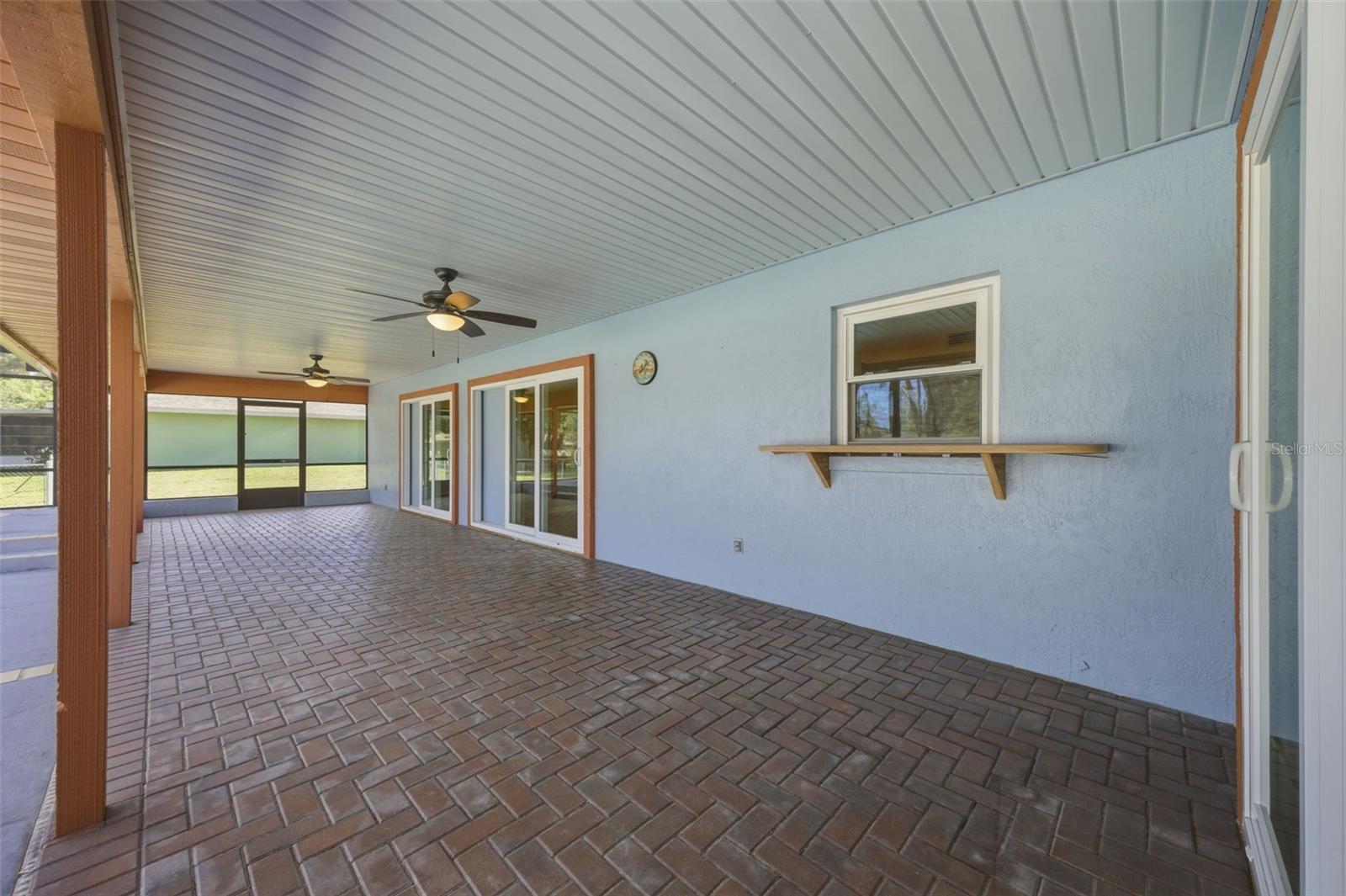 Listing photo id 40 for 4263 Stafford Drive