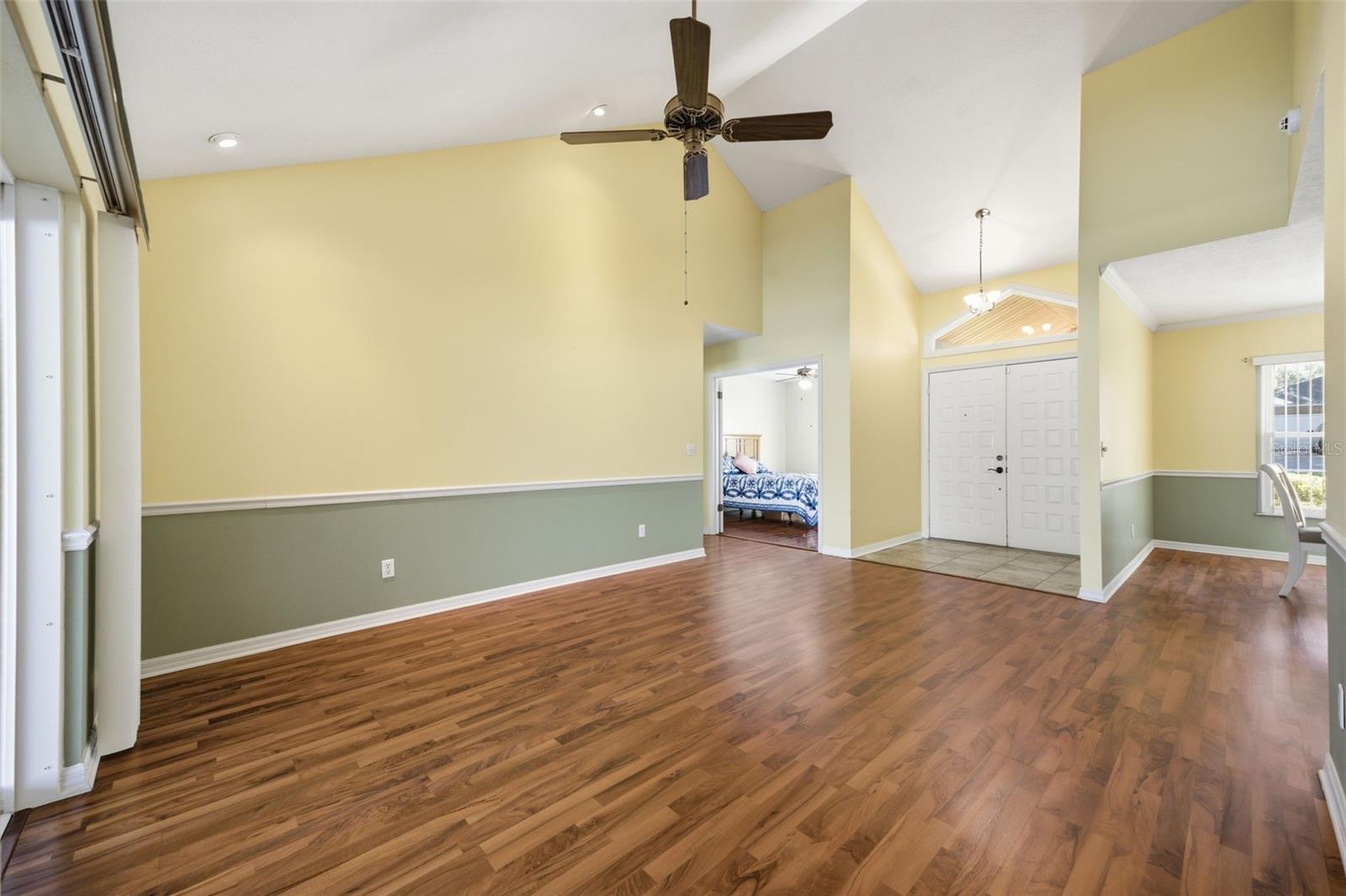 Listing photo id 5 for 4263 Stafford Drive