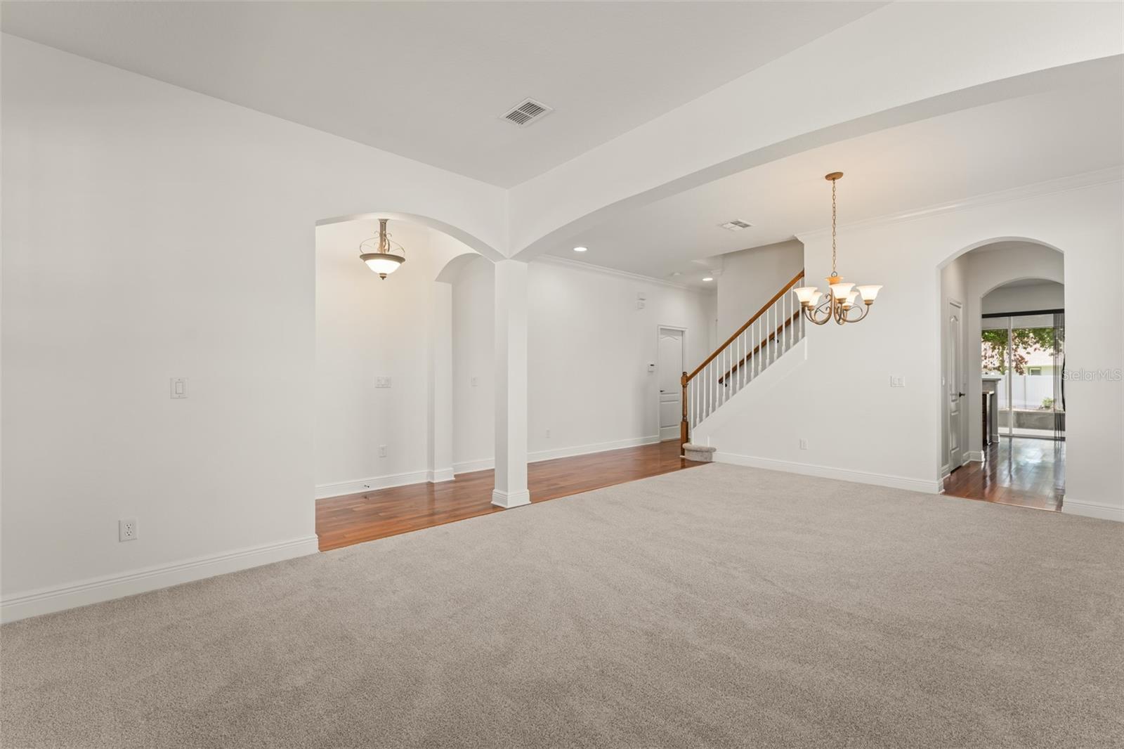 Image 10 of 59 For 13544 Riggs Way