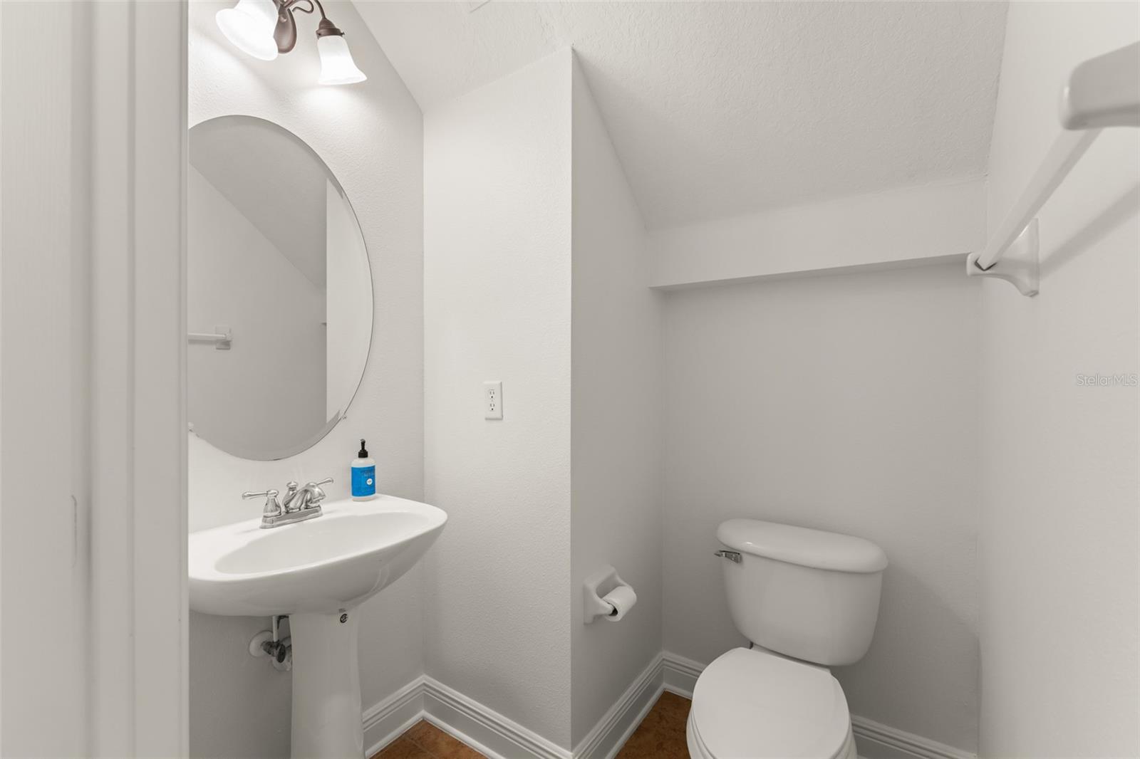 Image 14 of 59 For 13544 Riggs Way