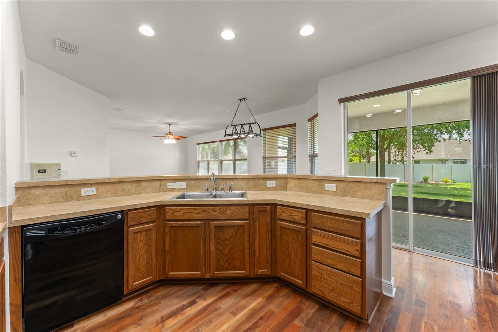 Image 26 of 59 For 13544 Riggs Way