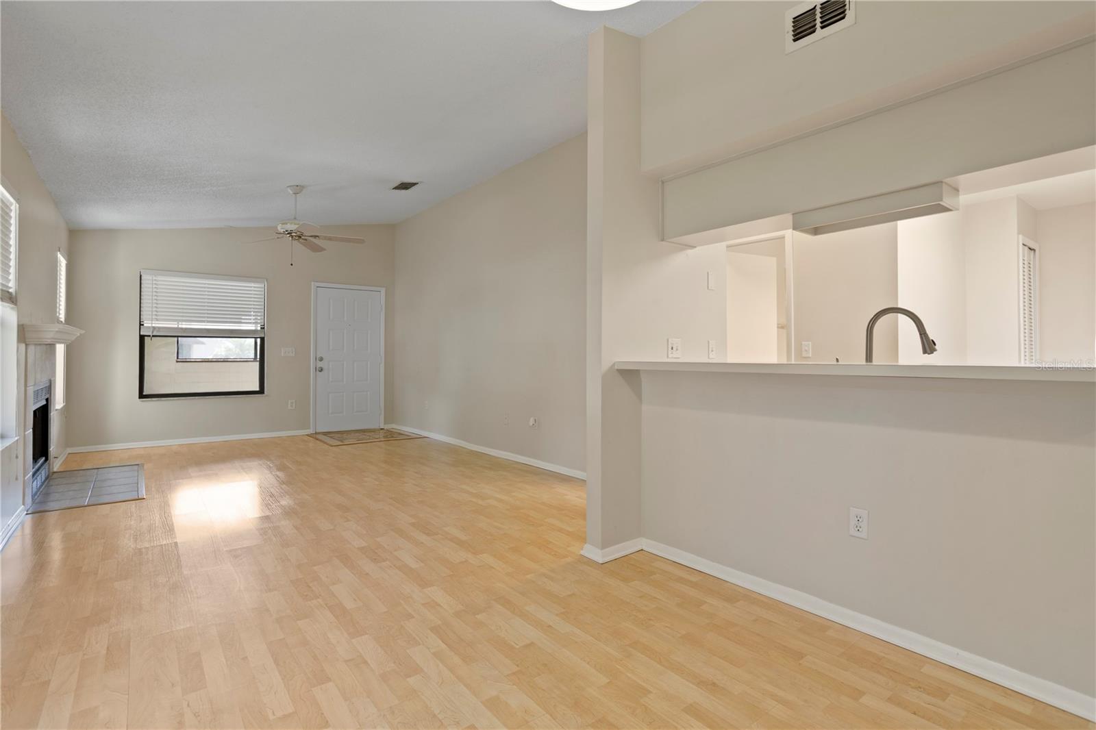 Image 10 of 31 For 3130 Semoran Boulevard 307