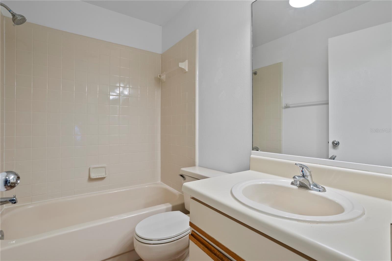 Image 22 of 31 For 3130 Semoran Boulevard 307