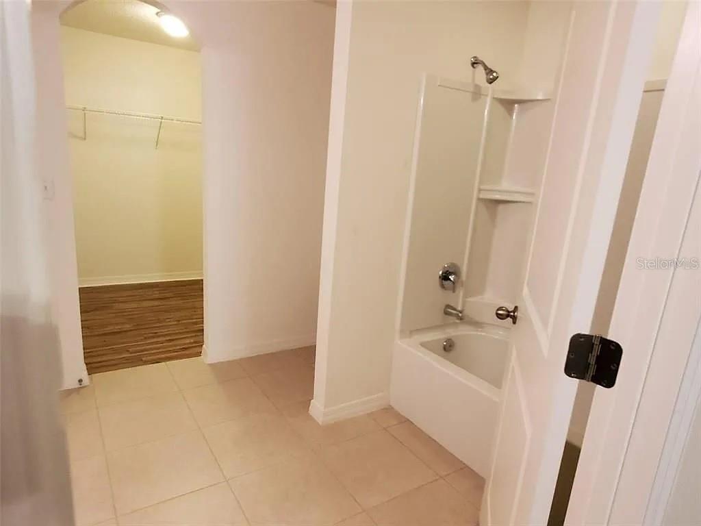 Image 8 of 11 For 4567 Barbuda Drive