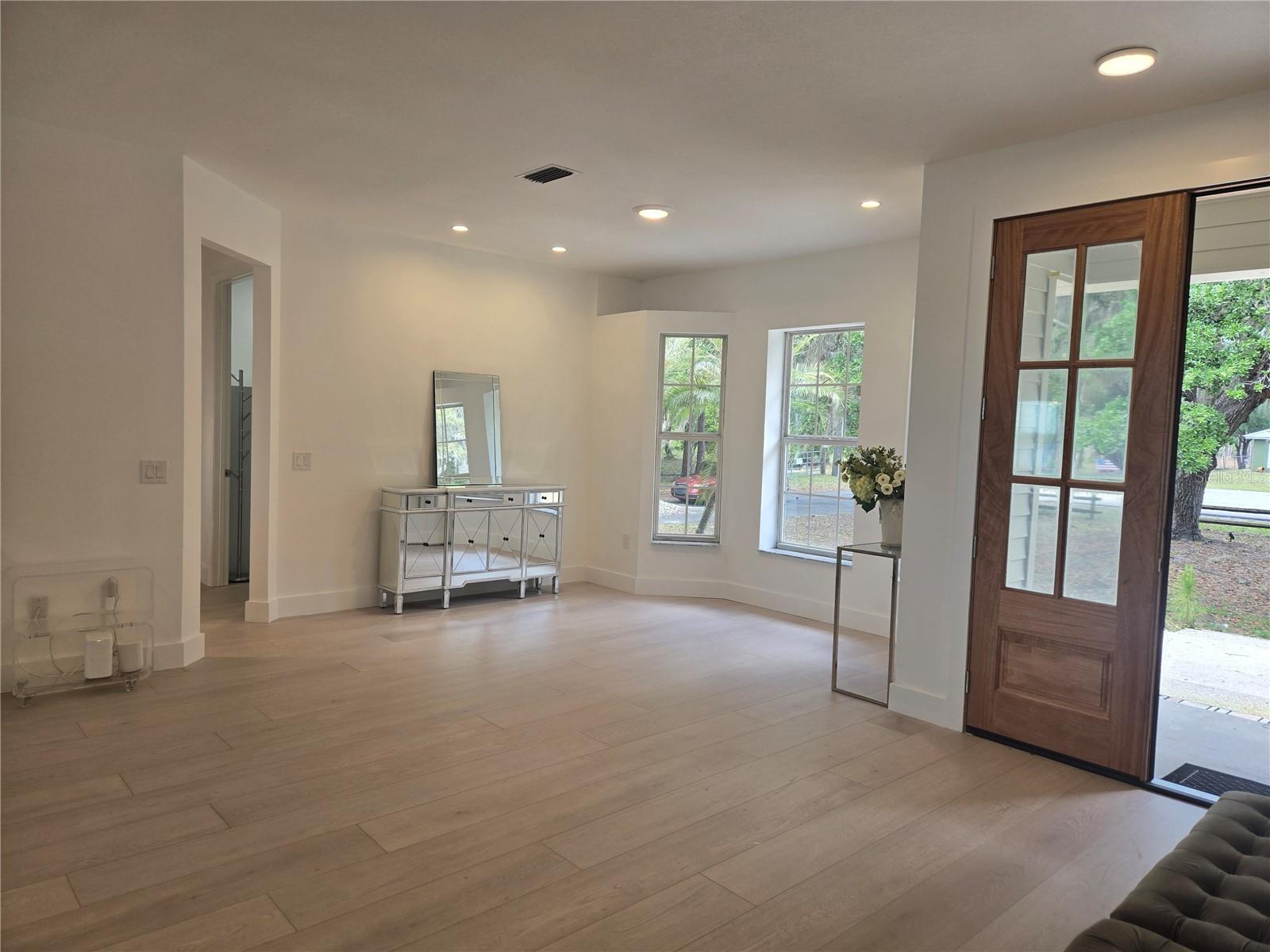 Image 12 of 20 For 560 Eden Drive