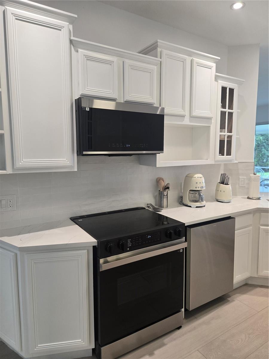 Image 6 of 20 For 560 Eden Drive