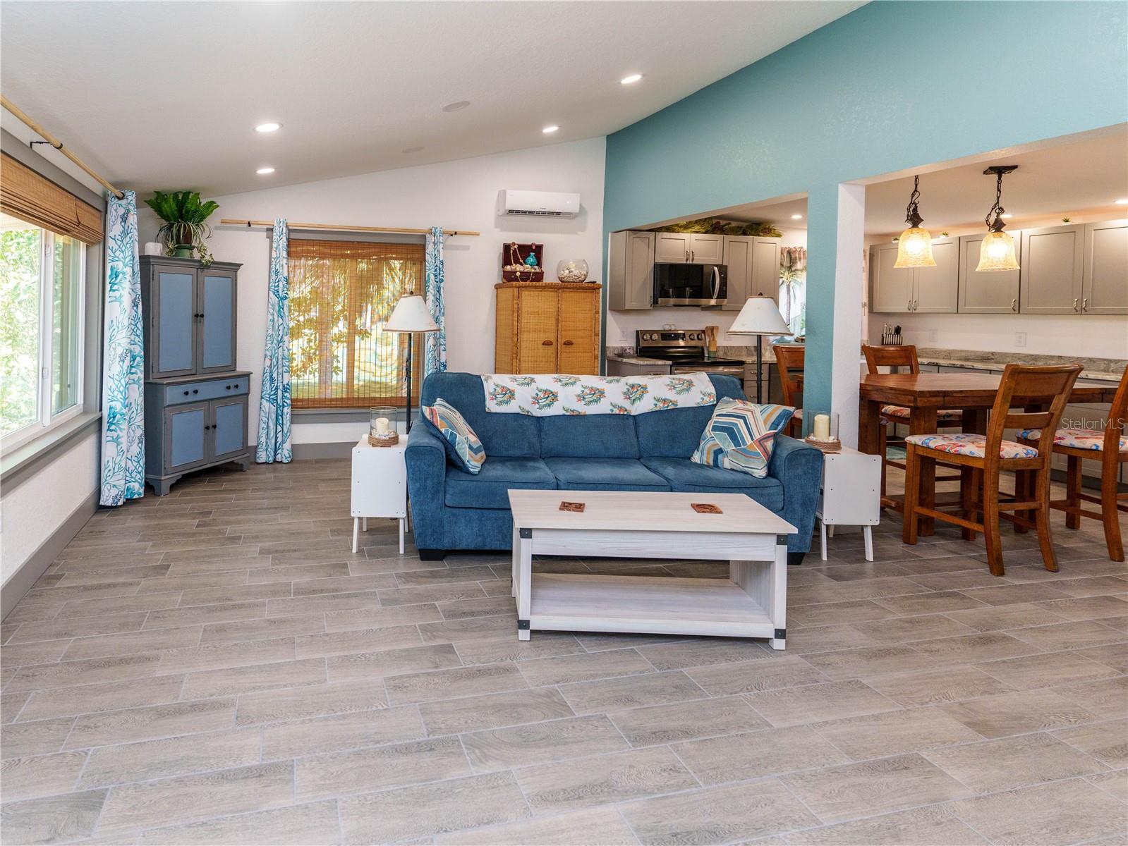 Image 3 of 17 For 4910 Limestone Drive