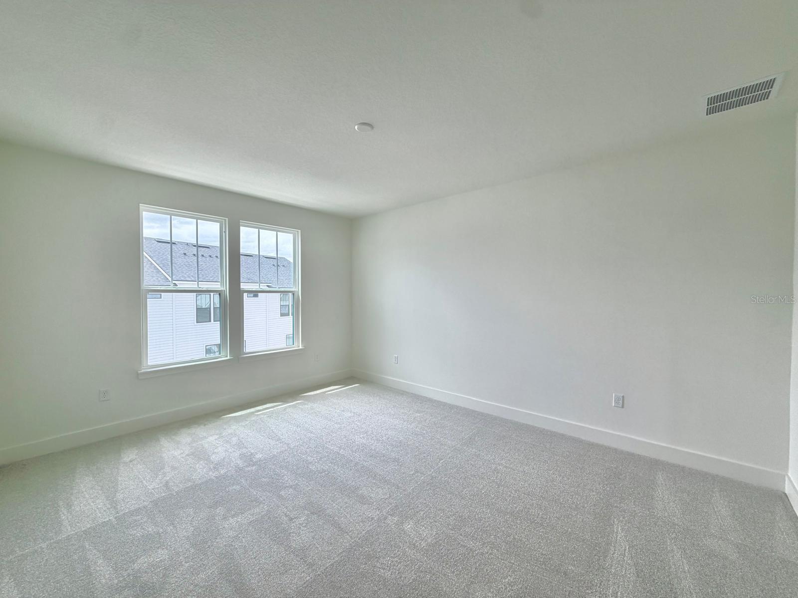 Image 11 of 23 For 15190 Groveside Road