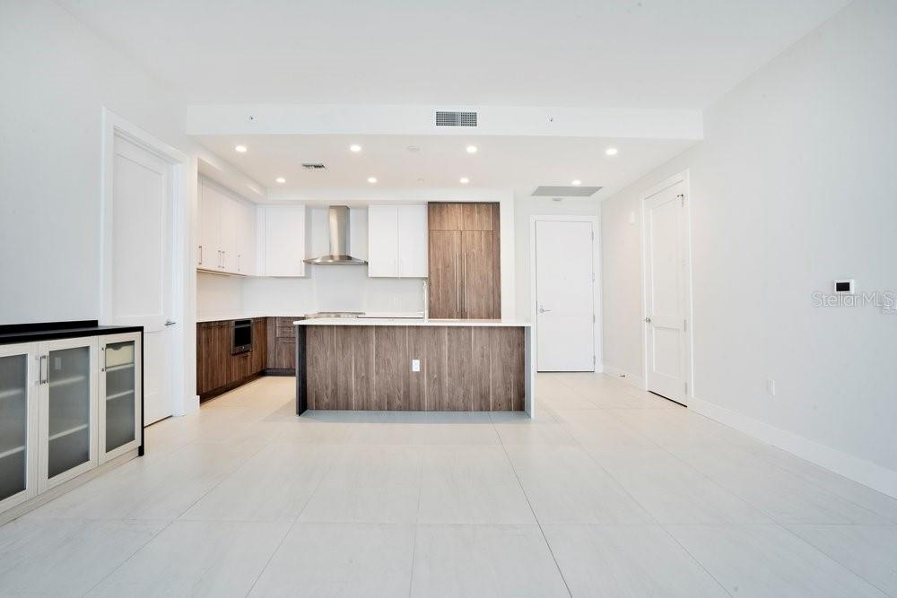 Image 14 of 96 For 275 1st Avenue S 3808