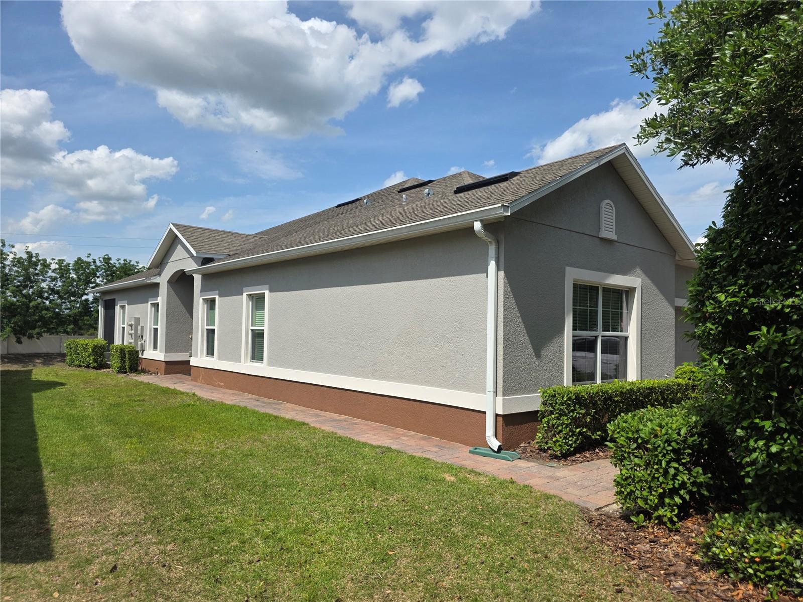 Image 2 of 62 For 3547 Fairwaters Court A