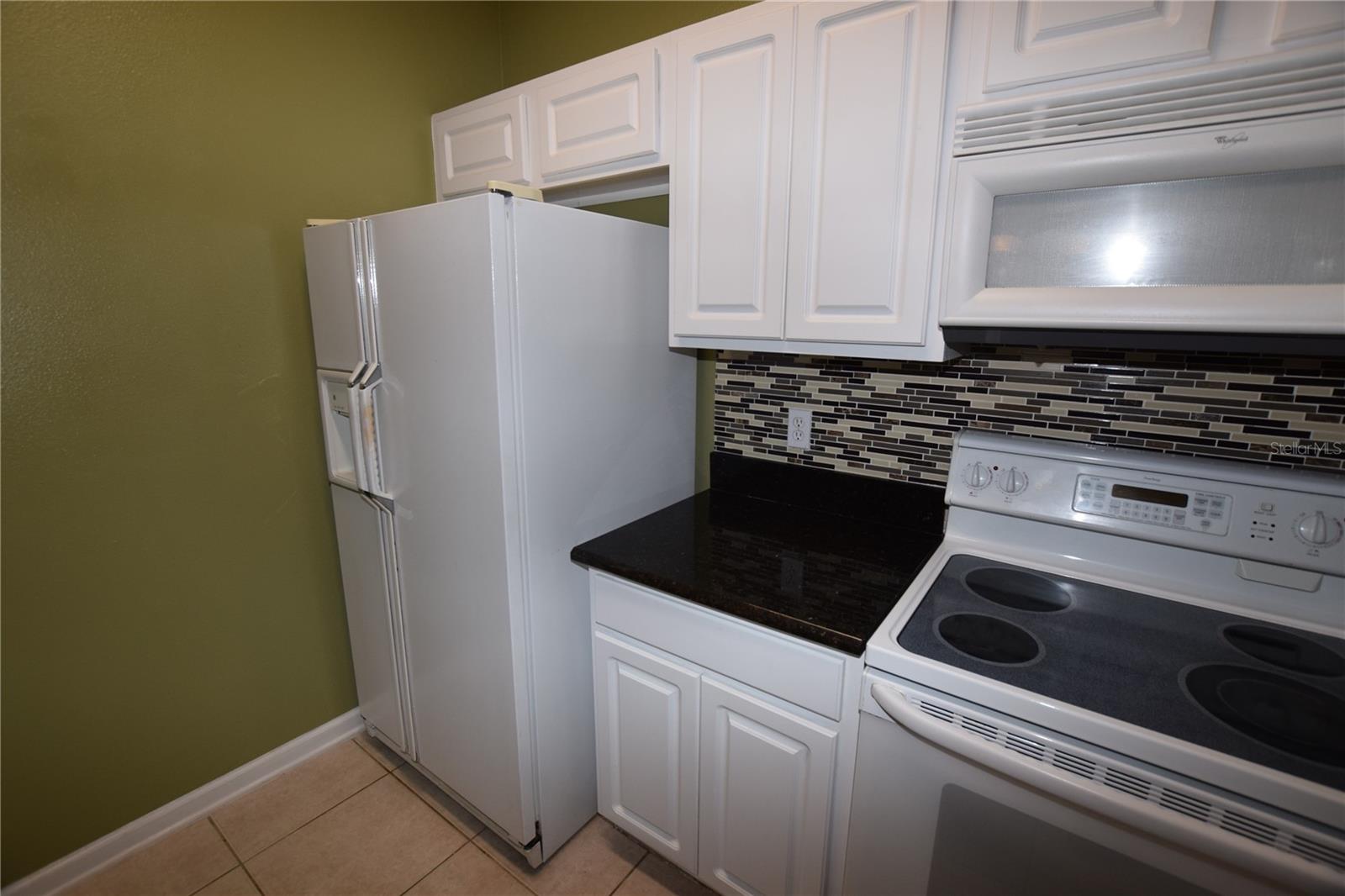 Image 10 of 17 For 7109 Yacht Basin Avenue 435