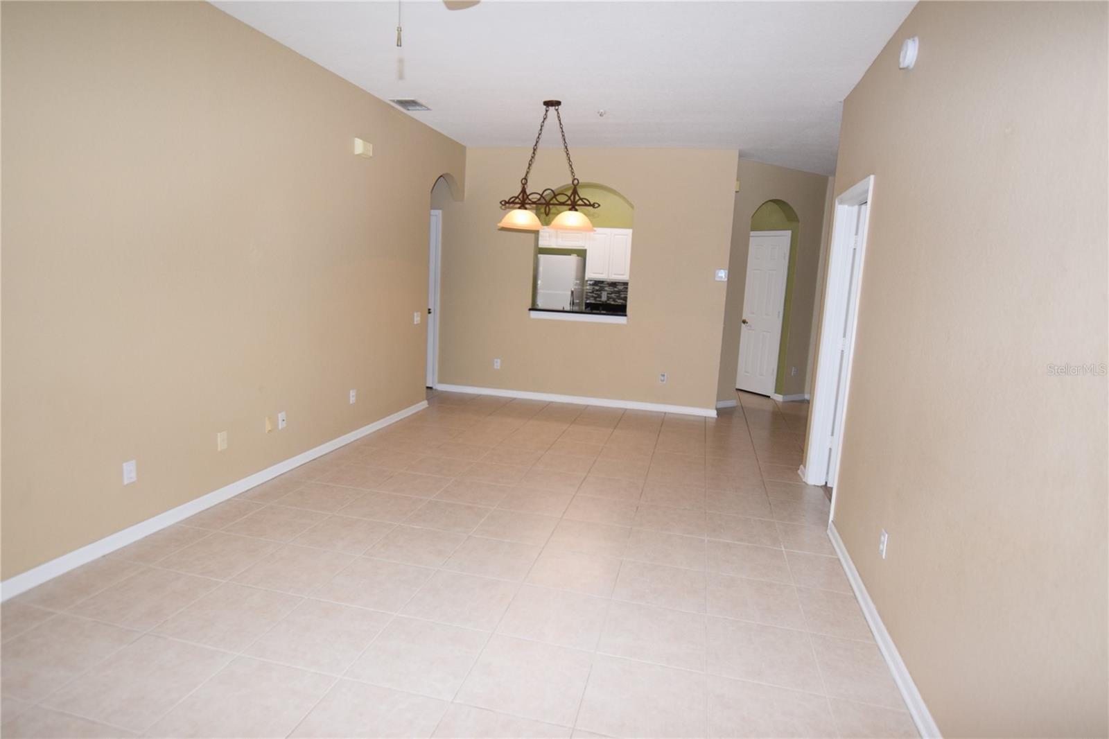 Image 6 of 17 For 7109 Yacht Basin Avenue 435