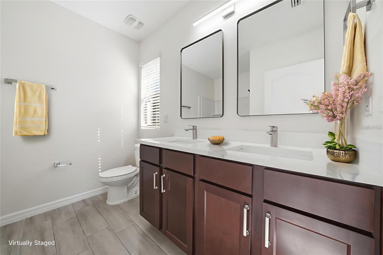 Image 10 of 22 For 547 Hartford Heights Street