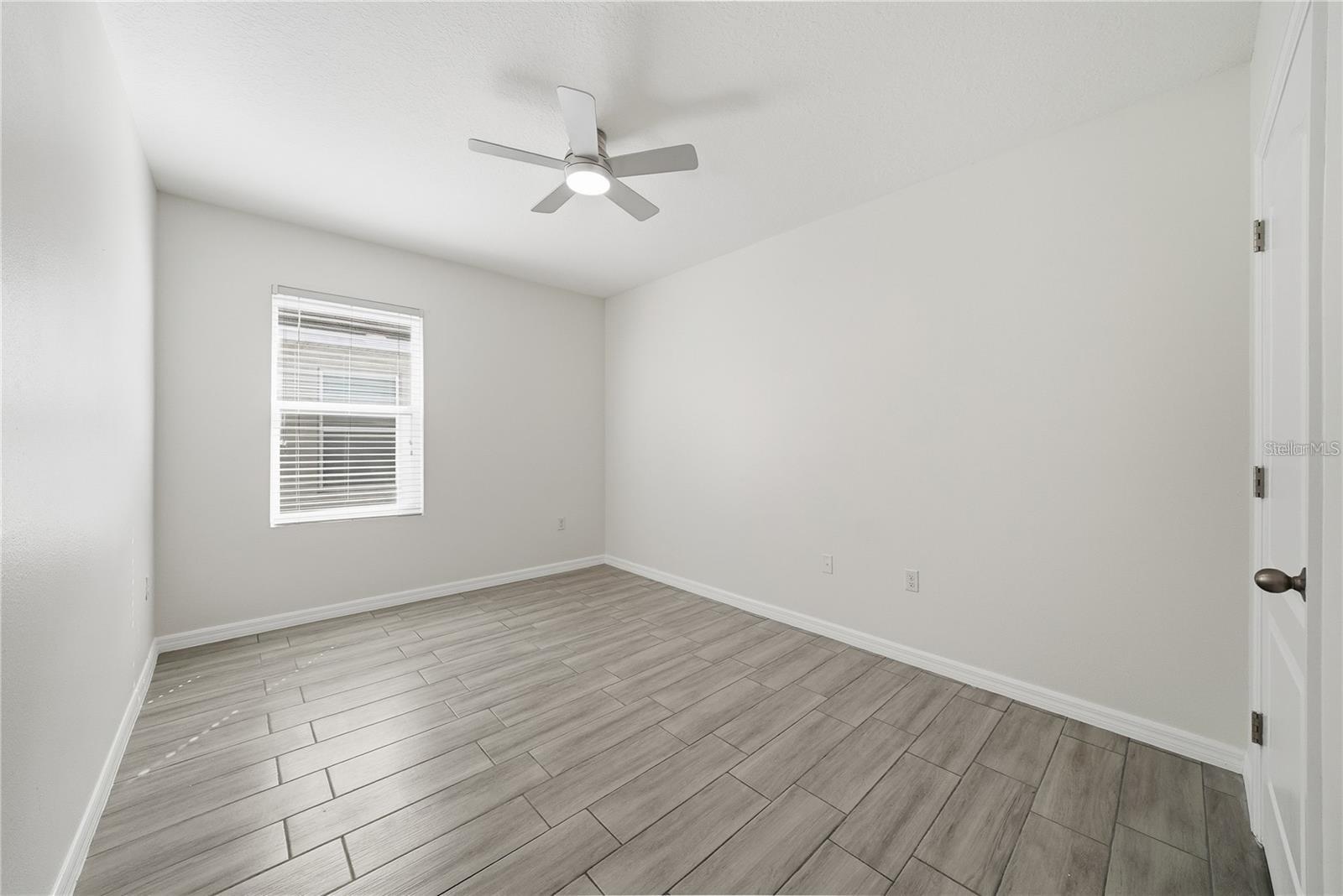 Image 12 of 22 For 547 Hartford Heights Street