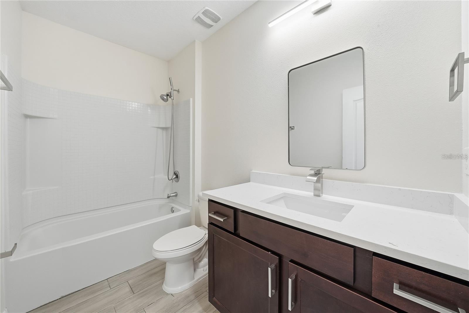 Image 13 of 22 For 547 Hartford Heights Street