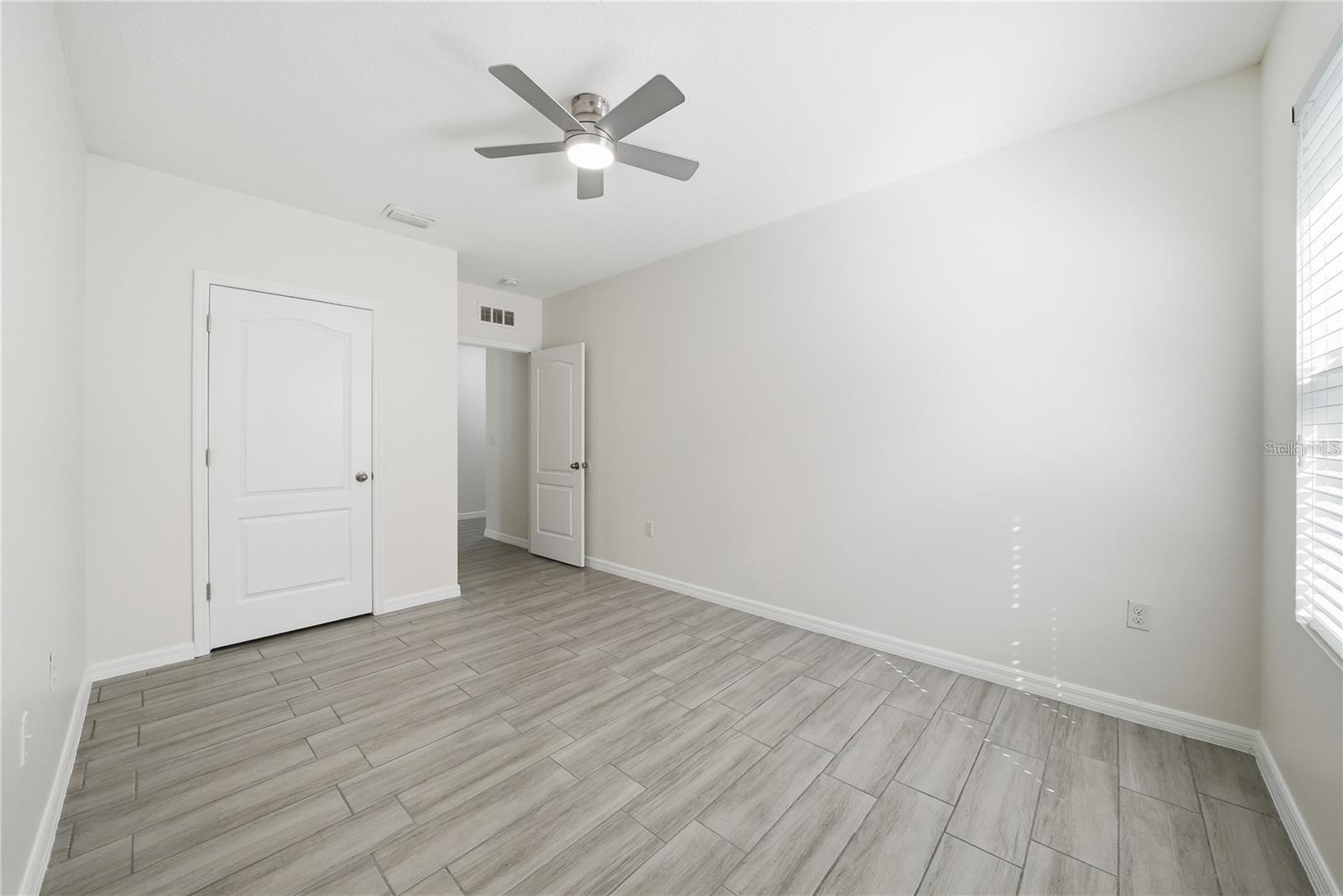 Image 15 of 22 For 547 Hartford Heights Street