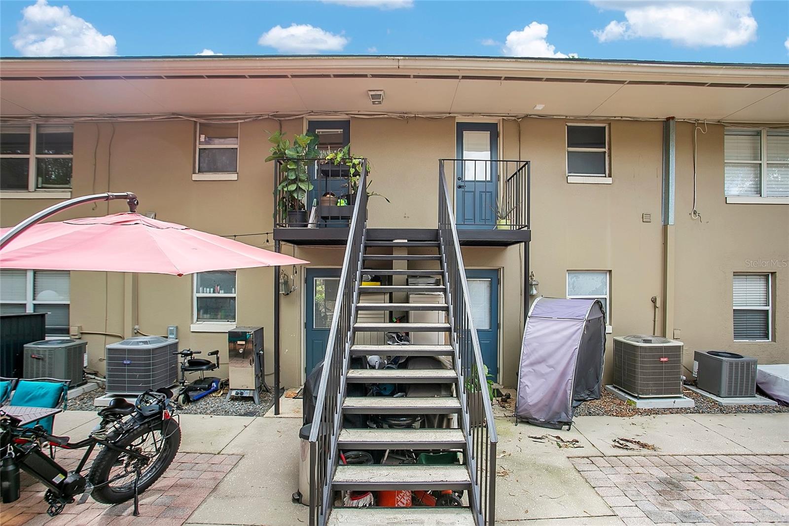 Image 16 of 25 For 719 Mount Vernon Street 7