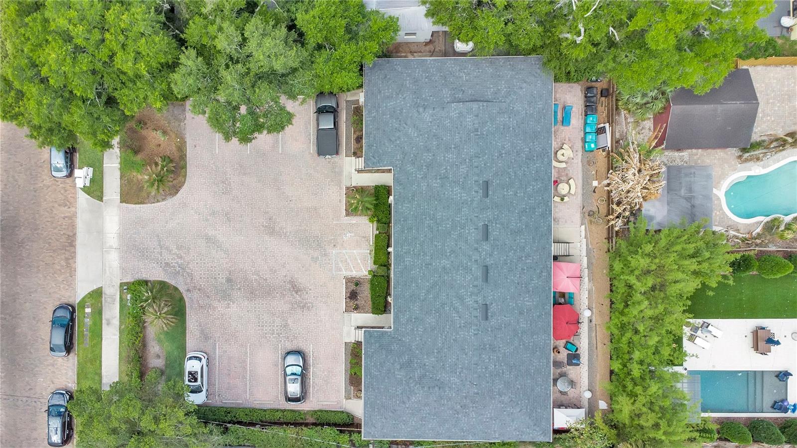 Image 20 of 25 For 719 Mount Vernon Street 7