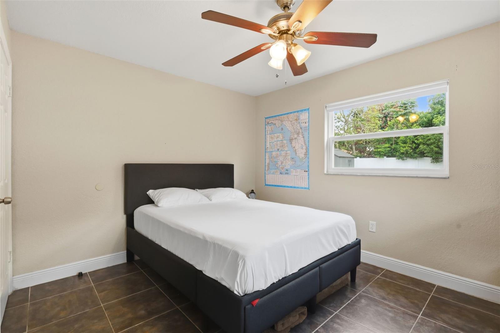Image 27 of 38 For 8509 Sandberry Boulevard