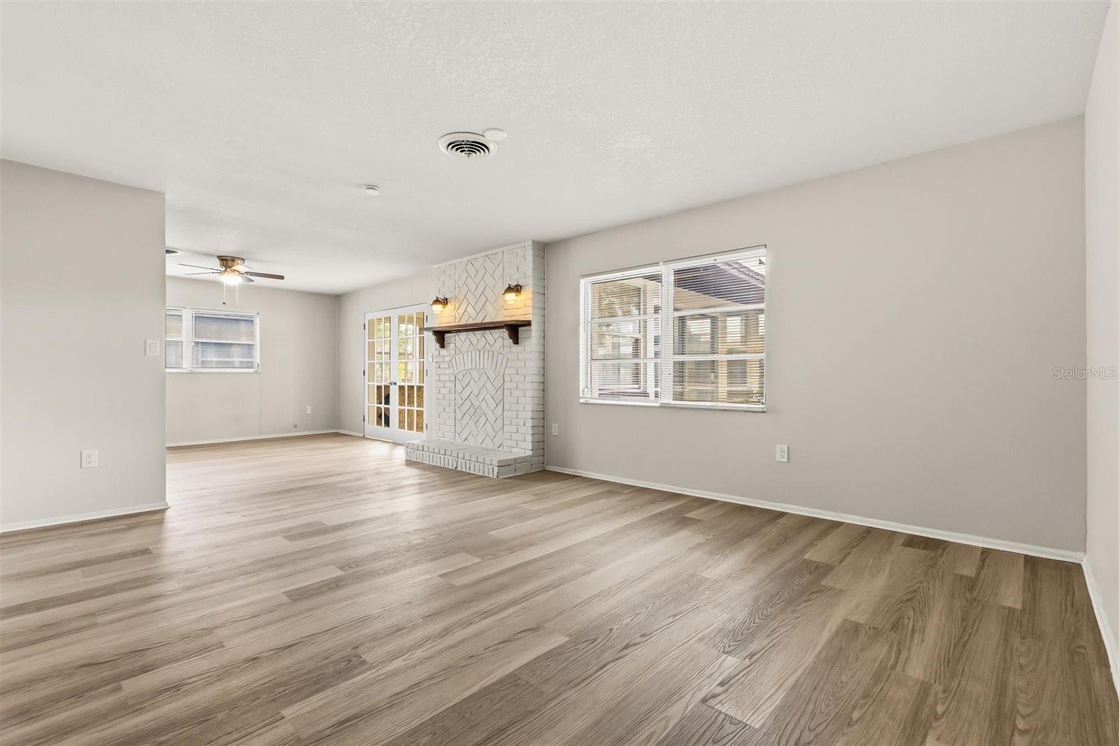 Image 6 of 47 For 940 Sonata Lane
