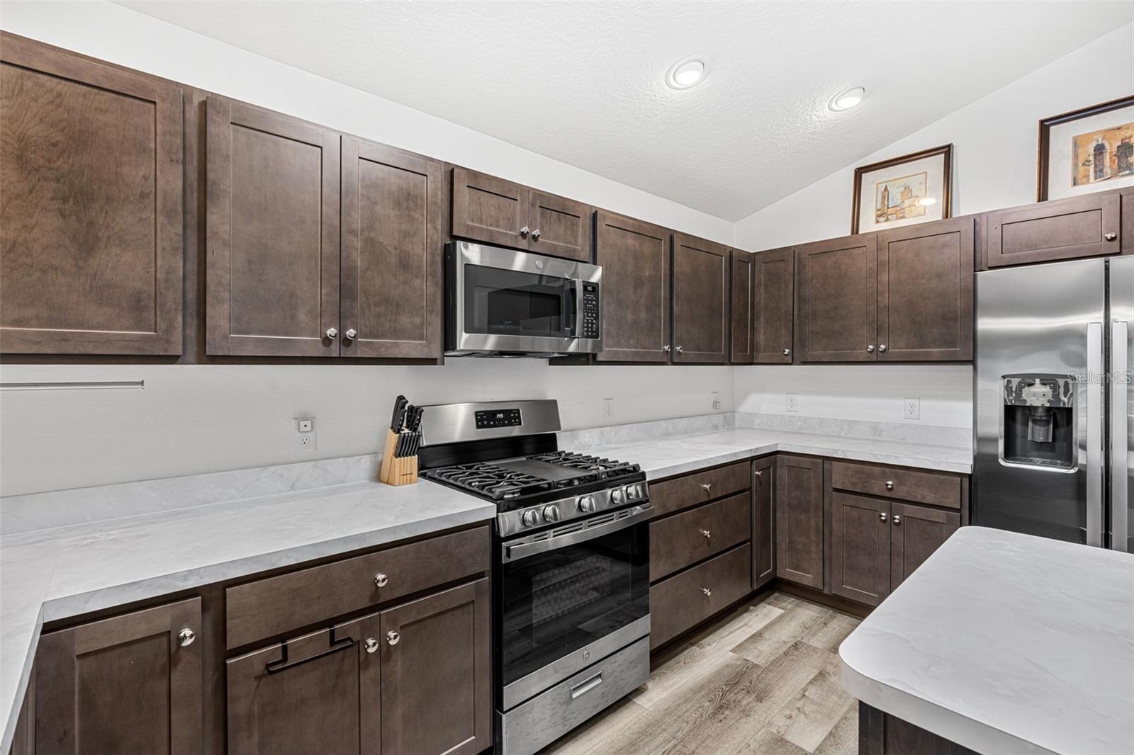 Image 12 of 36 For 4346 Helena Terrace