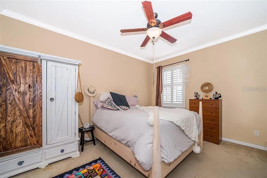 Listing photo id 20 for 5310 Horton Lane