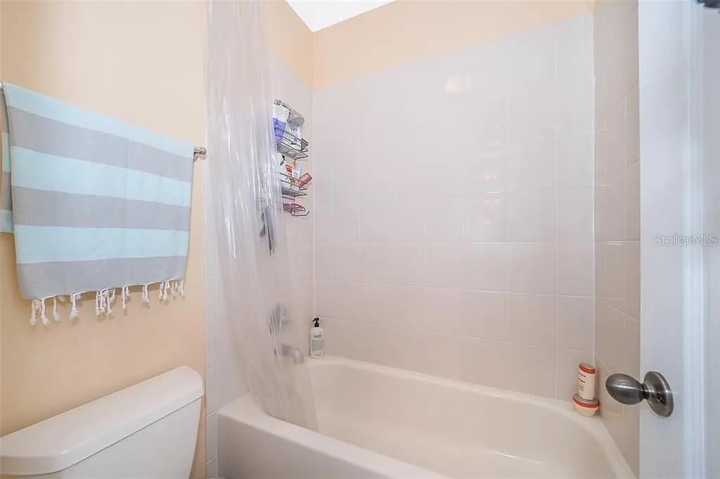 Listing photo id 22 for 5310 Horton Lane