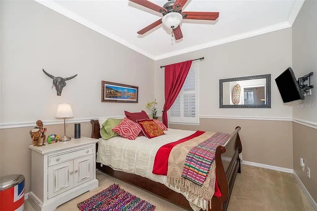 Listing photo id 23 for 5310 Horton Lane