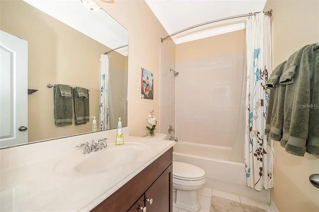 Listing photo id 26 for 5310 Horton Lane