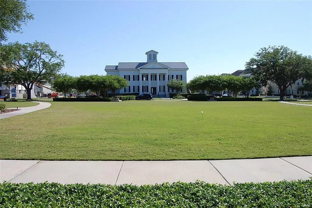 Listing photo id 39 for 5310 Horton Lane